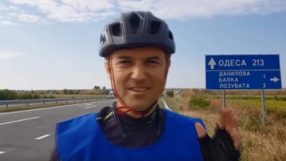 З Умані до Одеси на велосипеді поїхав Олександр Цебрій
