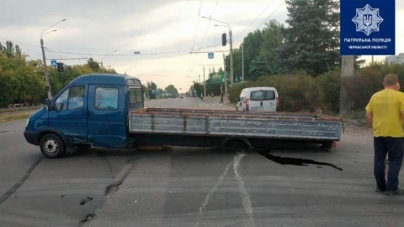 ДТП на Сумгаїтській: зіткнулися Toyota та ГАЗ (фото)
