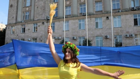 У Черкасах урочисто відзначили День Прапора України (фото)