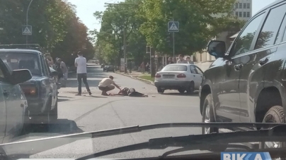 У Черкасах під час ДТП з авто випала жінка