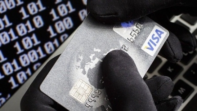 На Звенигородщині жінка викрала банківську картку у своєї знайомої