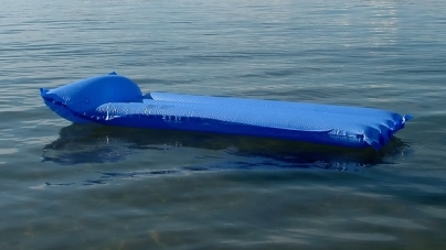 Черкащанку на надувному матраці врятували в Азовському морі (відео)