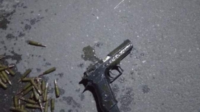 У Черкасах у Дніпрі знайшли пістолет з набоями