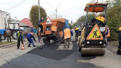 Ямковий ремонт вулиці Гоголя розпочали у Черкасах (фото)