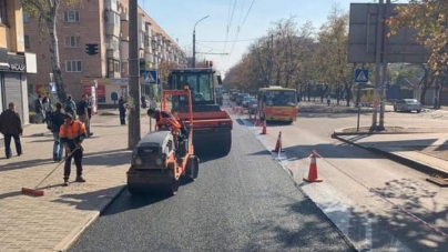 Бондаренко про ремонт доріг: виходимо на відмітку у 200 тис.м квадратних (відео)