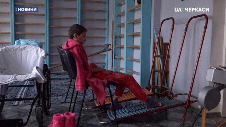 Дівчинку, яка отримала опіки внаслідок невдалої спроби селфі, виписали з лікарні (відео)
