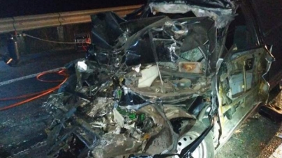 На Черкащині «Жигулі» в’їхали у вантажівку: двоє людей загинуло (фото)
