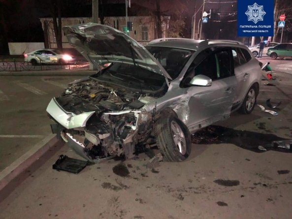 У Черкасах зіткнулись дві автівки: є постраждалий (фото)