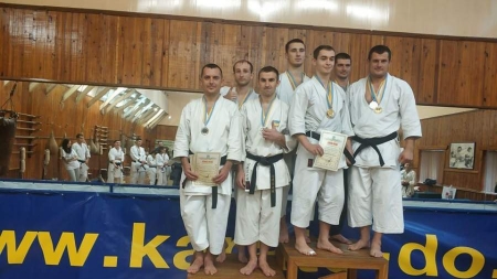 Черкаські каратисти вибороли медалі на Кубку України