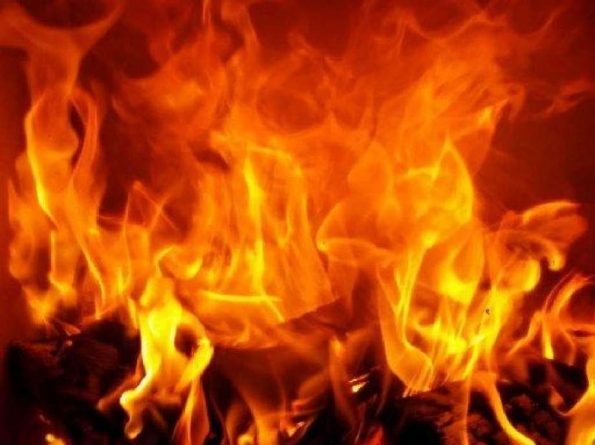 На Черкащині чоловік намагався підпалити будинок своєї бабусі