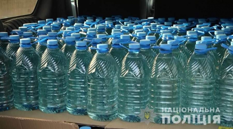 На Черкащині виявили понад півтори тони спиртової суміші невідомого походження (фото, відео)