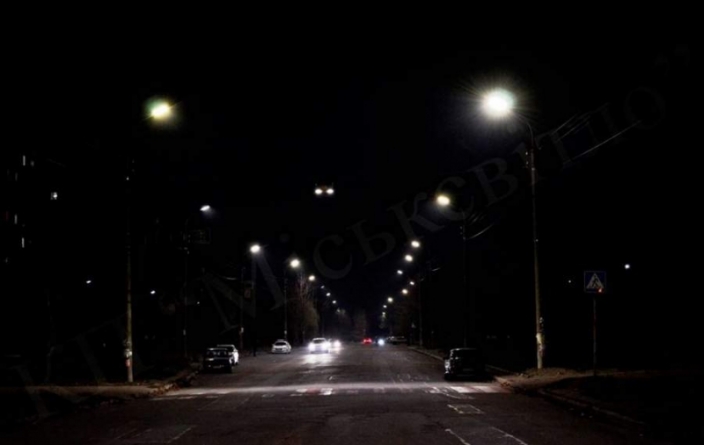 У Черкасах покращили освітлення на вулиці О.Теліги