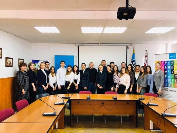 З лідерами учнівського самоврядування Черкас поспілкувався Ігор Волошин