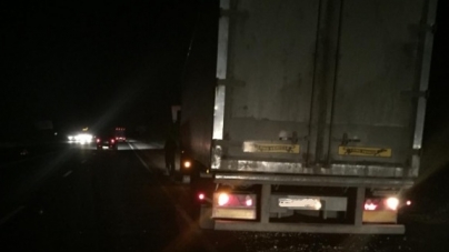 На Канівщині кабіна вантажного автомобіля впала водієві на руку