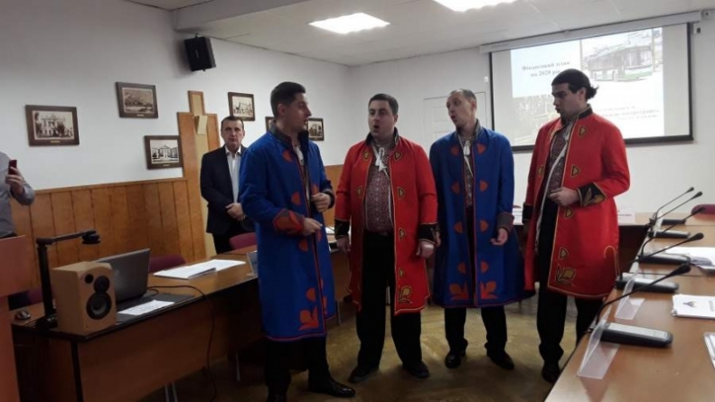 Черкаських владців привітали щедрувальники (фото)
