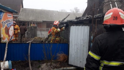 На Жашківщині через несправну електричну мережу сталася пожежа (відео)