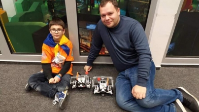 Ігор Волошин в Чехії підтримує юних робототехніків (фото)