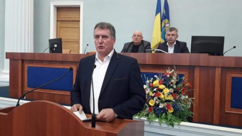 Купка політиків не має права вирішувати долю всього українського народу