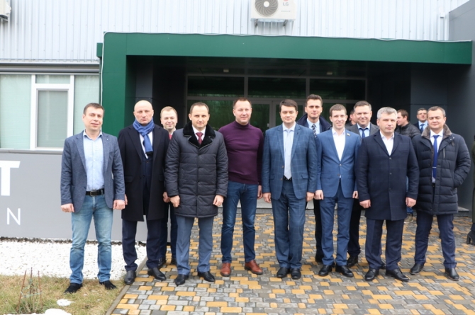 Анатолій Бондаренко спільно з головою Верховної Ради України оглянули потужності аграрної компанії UKRAVIT