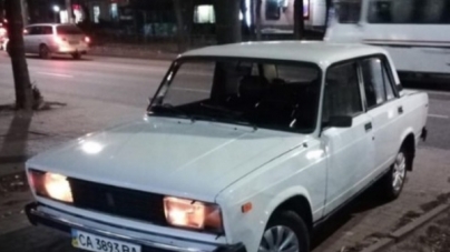 У Черкасах вночі викрали “Жигулі”