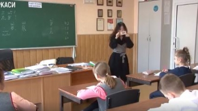 Як черкаські школярі вчать китайську мову (відео)