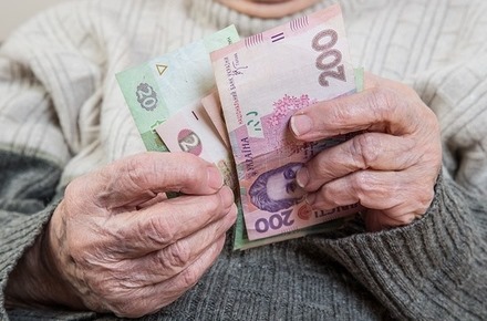 Шахрая, який видурив у пенсіонерки 11 тис.грн, затримала поліція