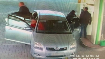 Четверо п`яних на авто обікрали АЗС на Черкащині