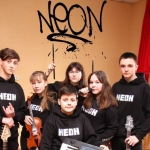 Тільки свою авторську музику грає тальнівський рок-гурт "Неон"