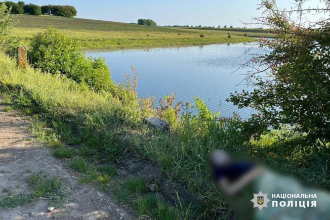 На водоймі поблизу Монастирища втопилася 11-річна дівчинка