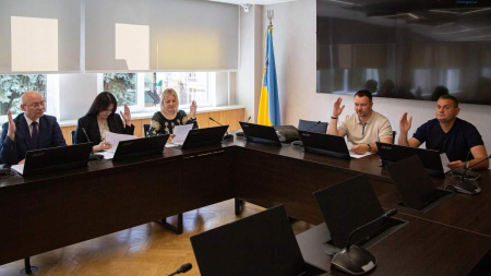 У Черкасах відбулось засідання виконавчого комітету ЧМР