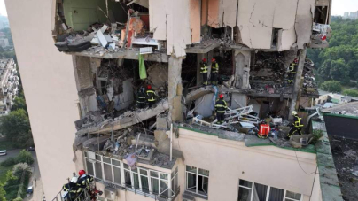 У Києві ракета потрапила в житловий будинок