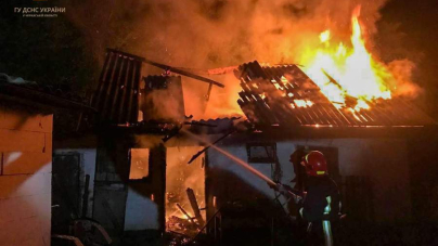 В Уманському районі вогнеборці ліквідували пожежу літньої кухні
