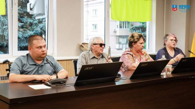 У Черкасах відбулось засідання комітету з питань забезпечення доступності осіб з інвалідністю та інших маломобільних груп населення