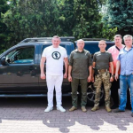 Команда із депутатської фракції «За майбутнє» долучилася до придбання автомобіля для військових