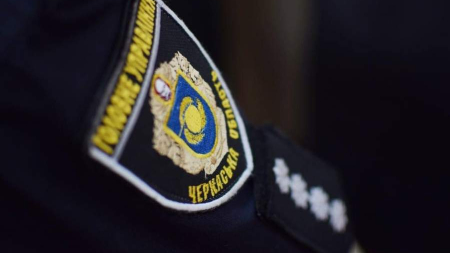 Поліція встановлює осіб, які запустили салют в Черкасах