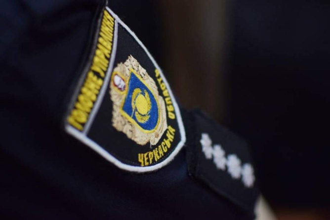Поліція встановлює осіб, які запустили салют в Черкасах