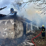У Золотоніському районі через дитячі пустощі з вогнем виникла пожежа