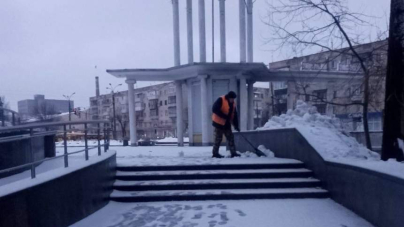 Із 4:00 в місті працює снігоприбиральна техніка