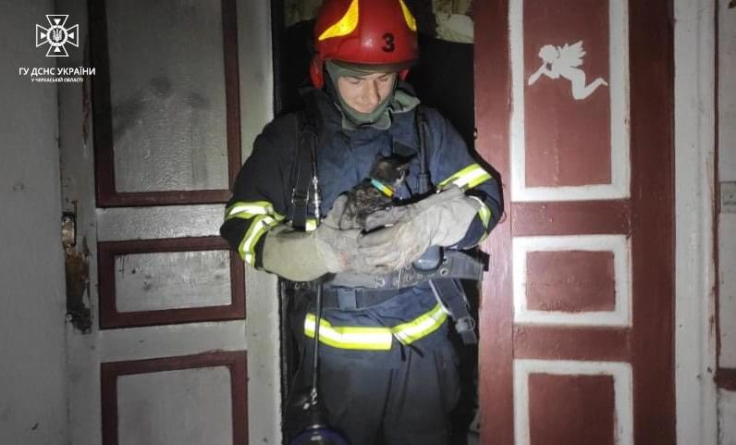 У Звенигородському районі ліквідували пожежу житлового будинку