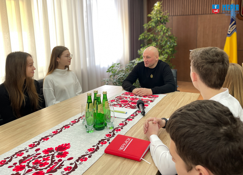 У Черкаській міській раді триває освітній проєкт стажування учнівської молоді в органах місцевого самоврядування