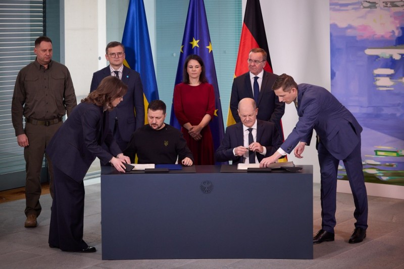 У Берліні Зеленський та Шольц підписали безпекову угоду між Україною та Німеччиною