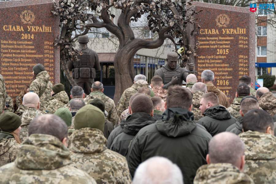 18 лютого – День пам’яті загиблих під Дебальцевим. З цієї нагоди у Черкасах відбулися пам’ятні заходи