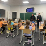 Ювенальні поліцейські проводять бесіди у школах Черкащини щодо протидії булінгу