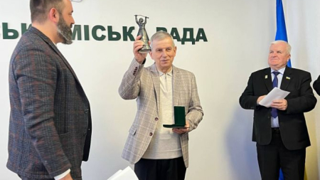 Ексмера Сміли привітали з 70-річчям і вручили унікальну відзнаку