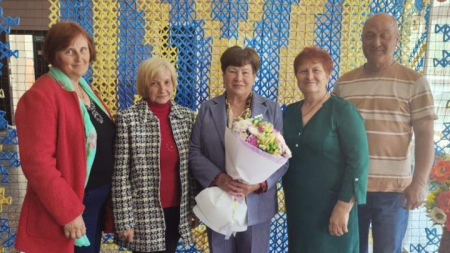 Творча зустріч з мисткинею з села на Тальнівщині: квітуче слово й щире серце
