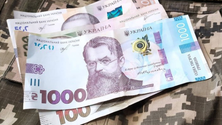 Черкаські депутати просять владу підняти зарплату військовим