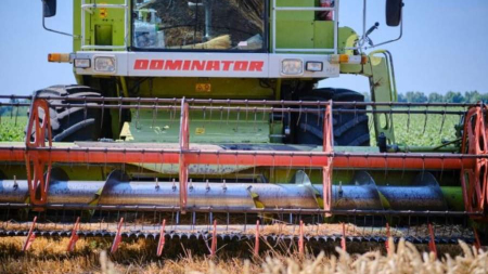 Понад 560 га озимого ячменю вже обмолотили на Черкащині