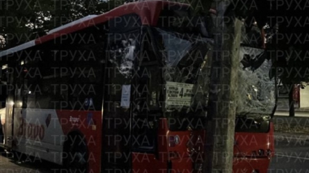 ДТП у Черкасах: маршрутка потрапила в аварію, є постраждалі — деталі згодом