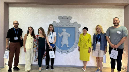 Партнерство заради людей: Уманська громада розвивається разом із міжнародним фондом “Руки друзів”