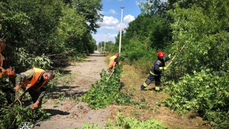 У Матусівській громаді продовжують ліквідацію наслідків негоди (ФОТОФАКТ)